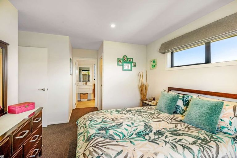 Photo of property in 30 Whincops Road, Halswell, Christchurch, 8025