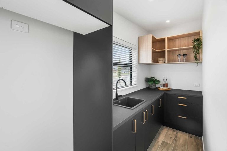 Photo of property in 3 Higgins Street, Woodend, 7610