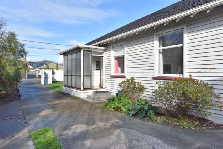 Photo of property in 39 Wychbury Street, Spreydon, Christchurch, 8024