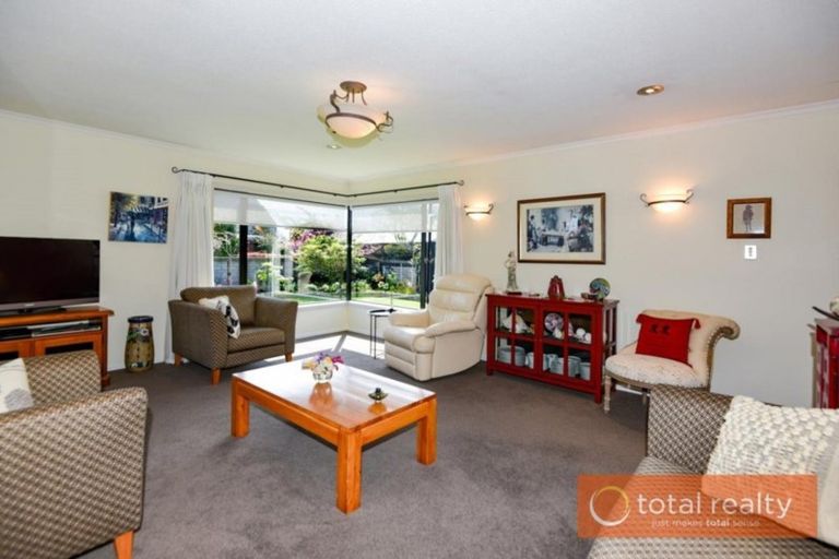 Photo of property in 12 Arkwright Place, Halswell, Christchurch, 8025