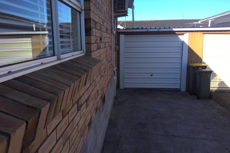 Photo of property in 3/60 Great South Road, Papakura, 2110
