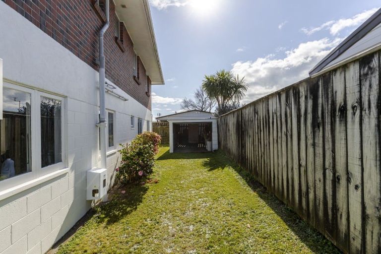 Photo of property in 164a Tukapa Street, Westown, New Plymouth, 4310