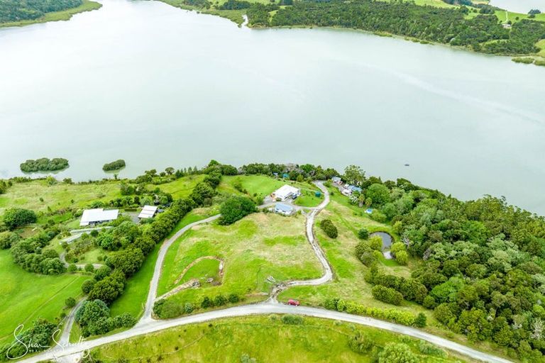 Photo of property in 429 Heatley Road, Whakapirau, Maungaturoto, 0583