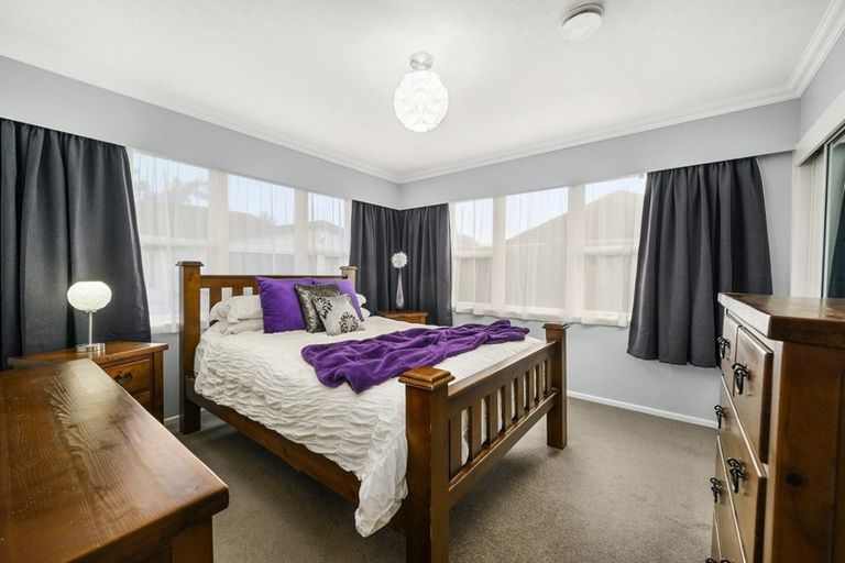 Photo of property in 21 Rata Street, Wainuiomata, Lower Hutt, 5014