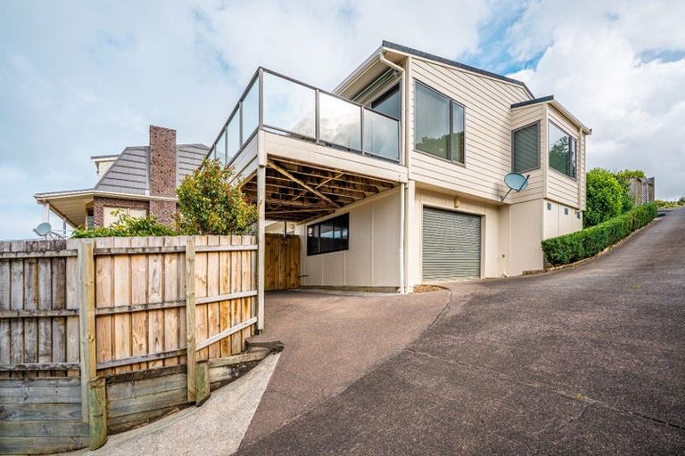 Photo of property in 1/272 Whangaparaoa Road, Red Beach, 0932