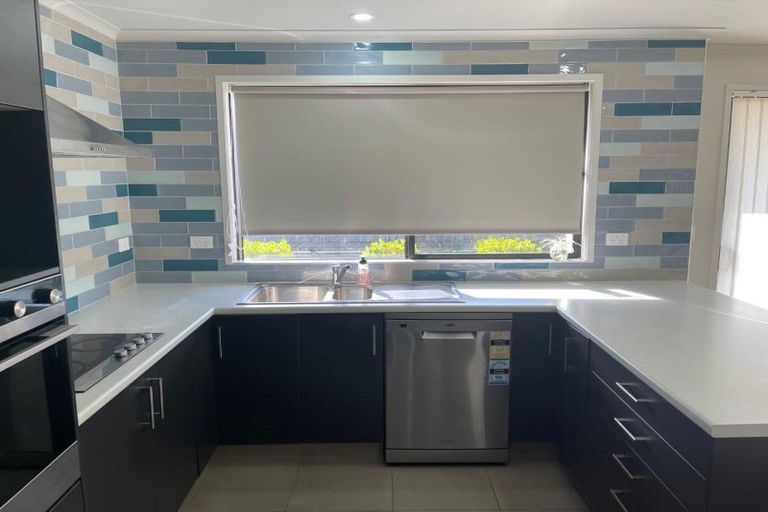 Photo of property in 48 Edgeview Crescent, Fitzroy, Hamilton, 3206