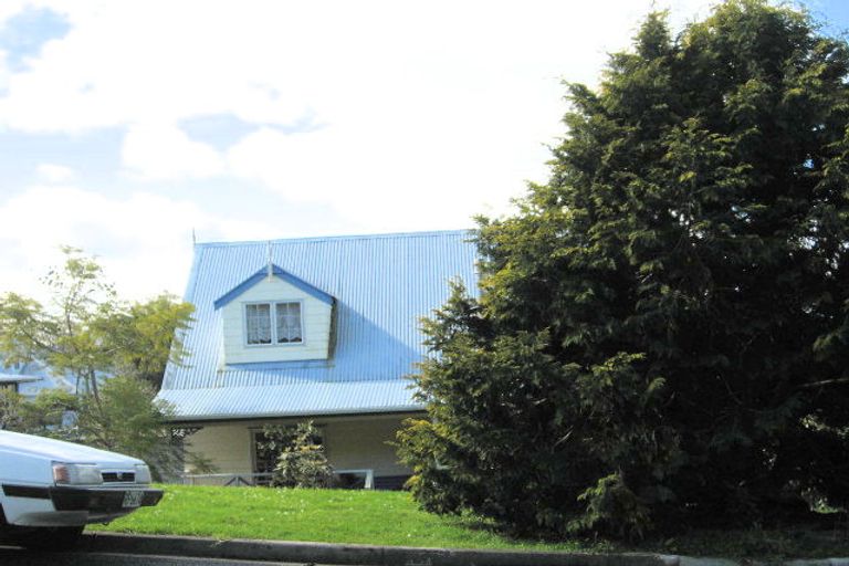 Photo of property in 6a Granfield Place, Te Kamo, Whangarei, 0112