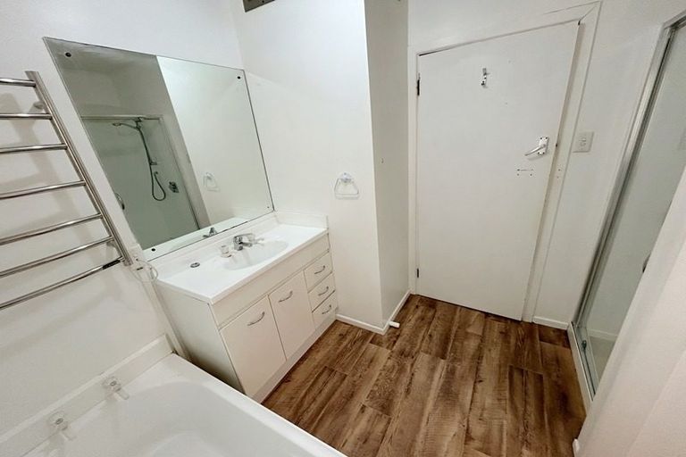 Photo of property in 121 Stredwick Drive, Torbay, Auckland, 0630