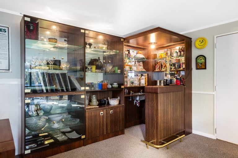 Photo of property in 28 Solander Place, Whitby, Porirua, 5024