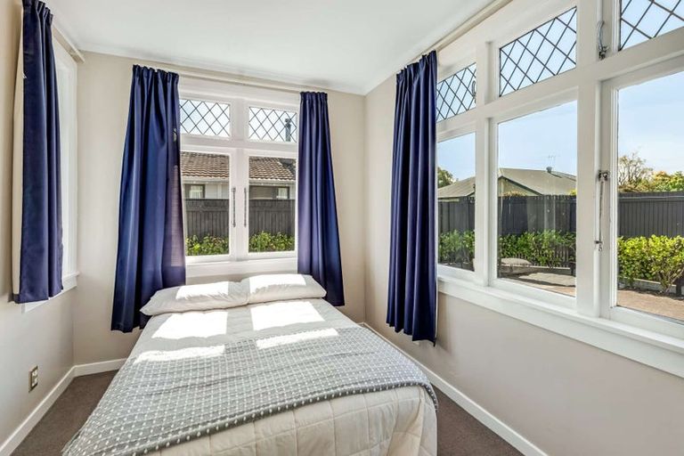 Photo of property in 42 Limbrick Street, Terrace End, Palmerston North, 4410