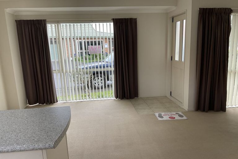 Photo of property in Holdsworth Villas, 26/2 William Donald Drive, Solway, Masterton, 5810