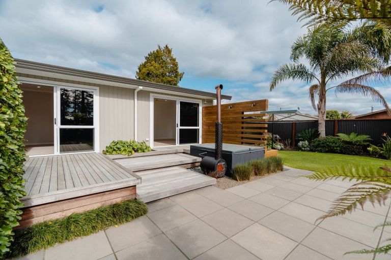 Photo of property in 22 Matipo Place, Edgecumbe, 3120