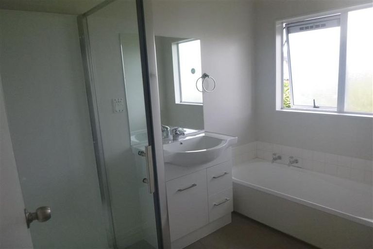 Photo of property in 11a Thomas Road, Mangere, Auckland, 2022