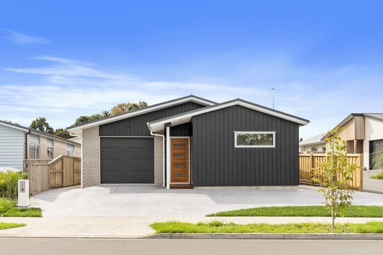 Photo of property in 44 Parau Drive, Bethlehem, Tauranga, 3110