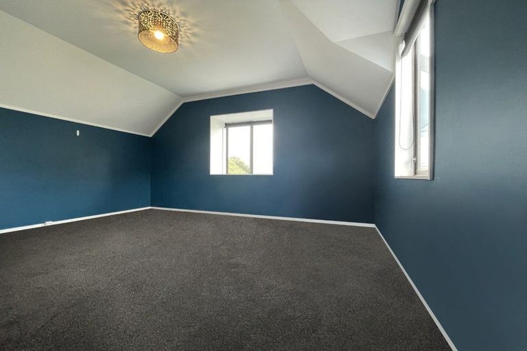 Photo of property in 1/44 Randwick Crescent, Moera, Lower Hutt, 5010