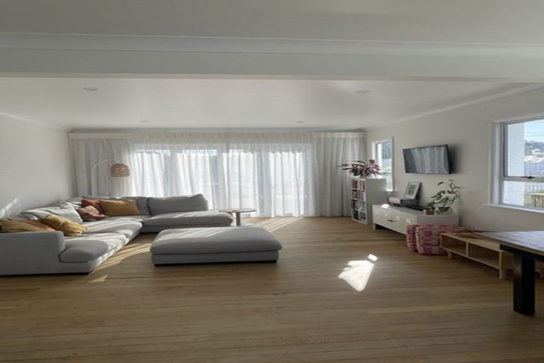 Photo of property in 25 Waimea Street, Westown, New Plymouth, 4310