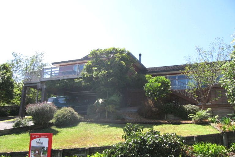 Photo of property in 72 Pemberton Avenue, Bayview, Auckland, 0629