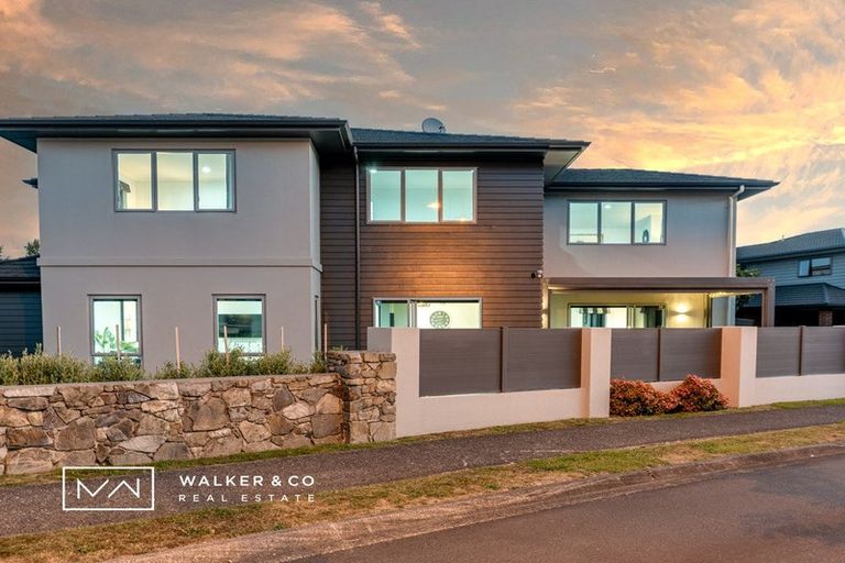 Photo of property in 15 Brentwood Street, Trentham, Upper Hutt, 5018