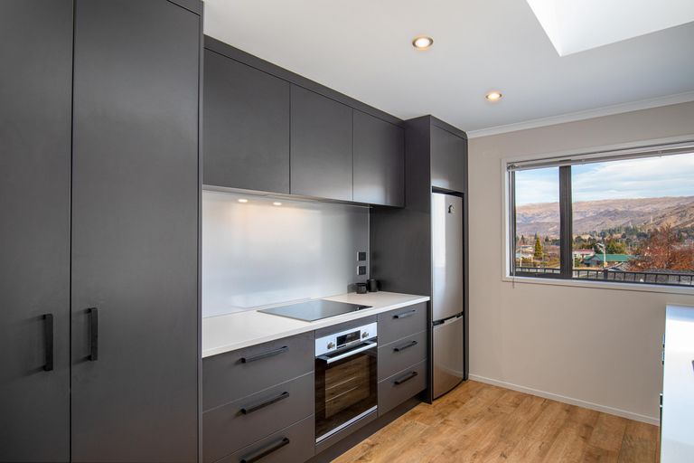 Photo of property in 44 Shields Street, Clyde, 9330