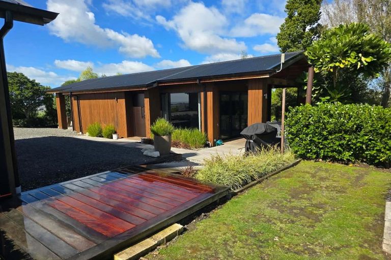 Photo of property in 64 Nilgiri Road, Poraiti, Napier, 4182