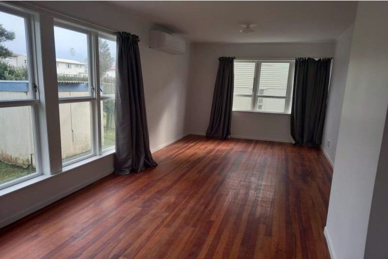 Photo of property in 79-81 Corinna Street, Waitangirua, Porirua, 5024