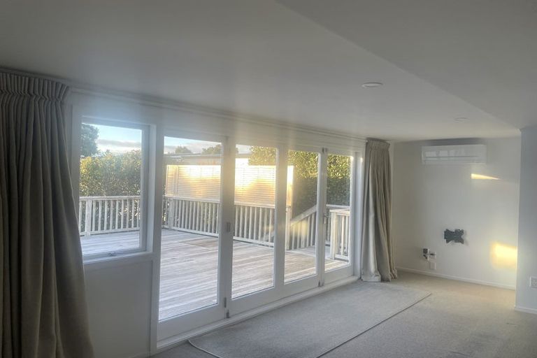 Photo of property in 63 Knights Road, Rothesay Bay, Auckland, 0630