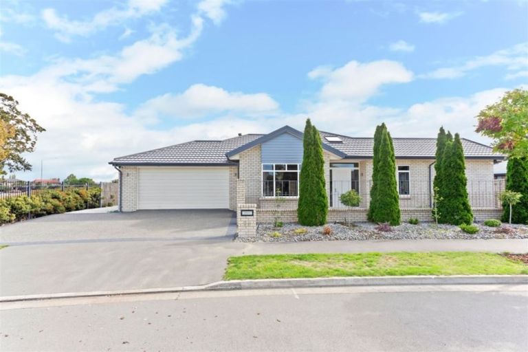 Photo of property in 46 Reka Street, Parklands, Christchurch, 8083