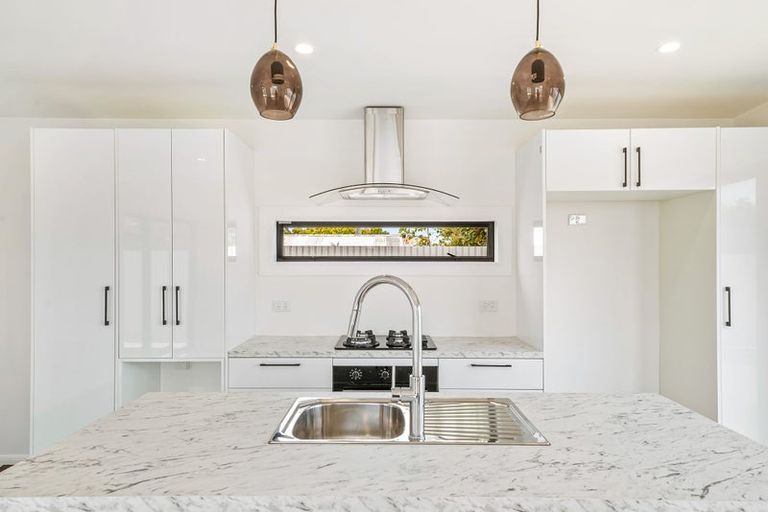 Photo of property in 125 Cambridge Street, Levin, 5510