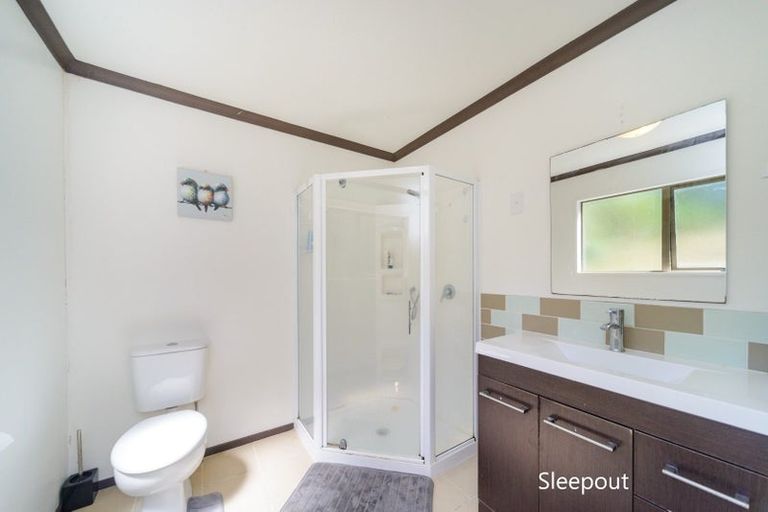 Photo of property in 15 Dahlstrom Grove, Kelvin Grove, Palmerston North, 4414