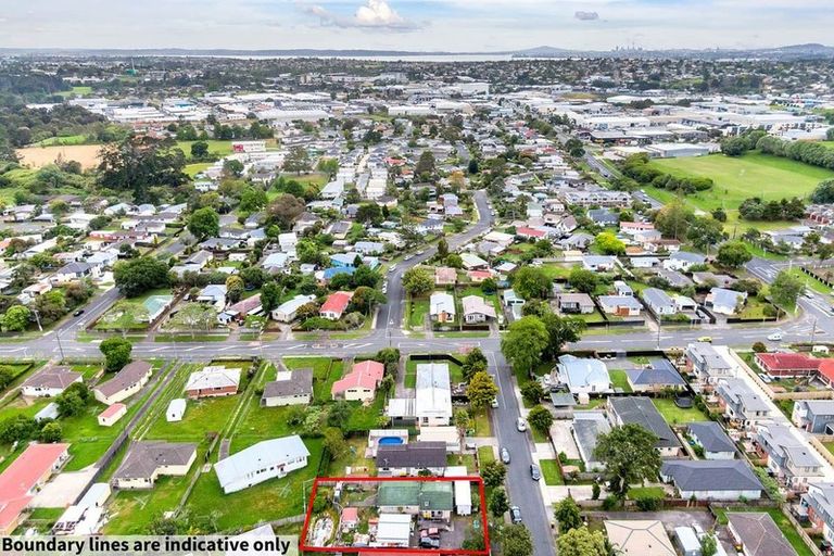 Photo of property in 56 Tabitha Crescent, Henderson, Auckland, 0612