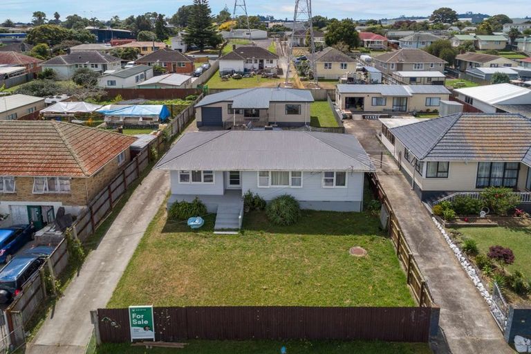Photo of property in 19 Fisher Crescent, Otara, Auckland, 2023