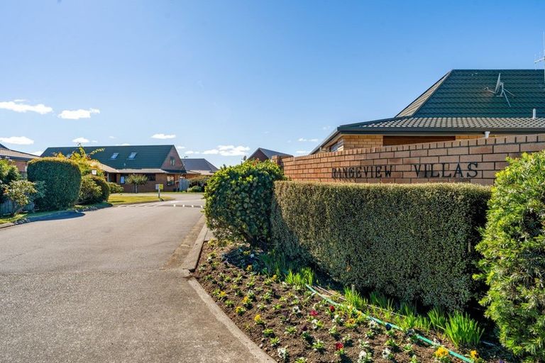 Photo of property in Rangeview Villas, 4/9 Fuller Close, Levin, 5510