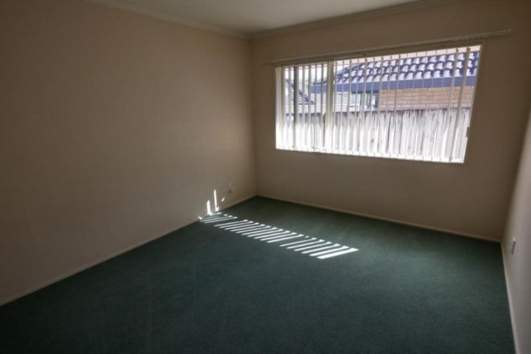 Photo of property in 19 King Edward Avenue, Papakura, 2110