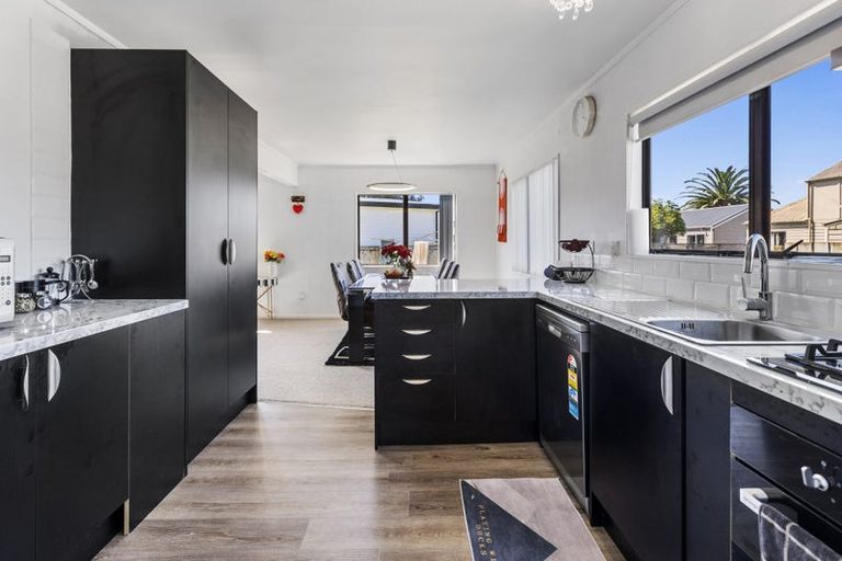 Photo of property in 136b Eversham Road, Mount Maunganui, 3116