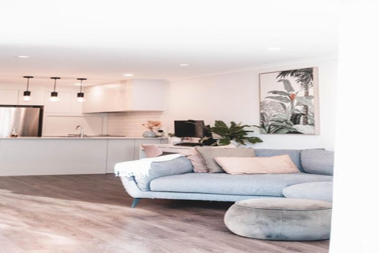 Photo of property in 40 Wharara Lane, Massey, Auckland, 0614