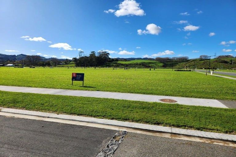 Photo of property in 27 Allan Avenue, Lytton West, 4071