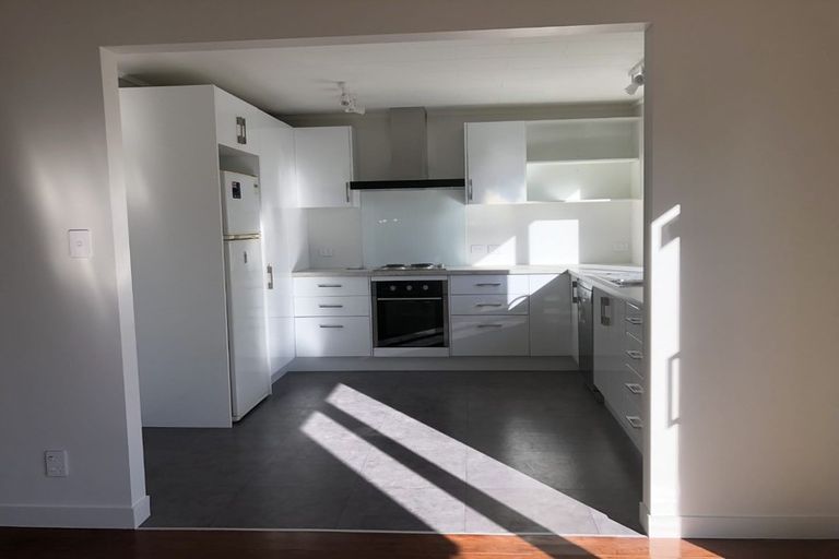 Photo of property in 21b Cockayne Road, Khandallah, Wellington, 6035