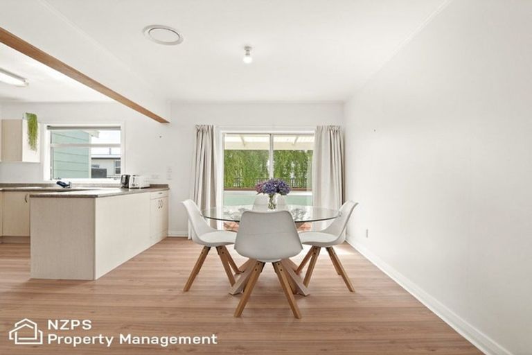 Photo of property in 324 Bay View Road, South Dunedin, Dunedin, 9012