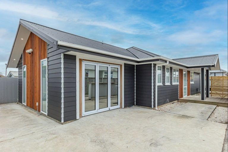 Photo of property in 571 Queen Street East, Levin, 5510