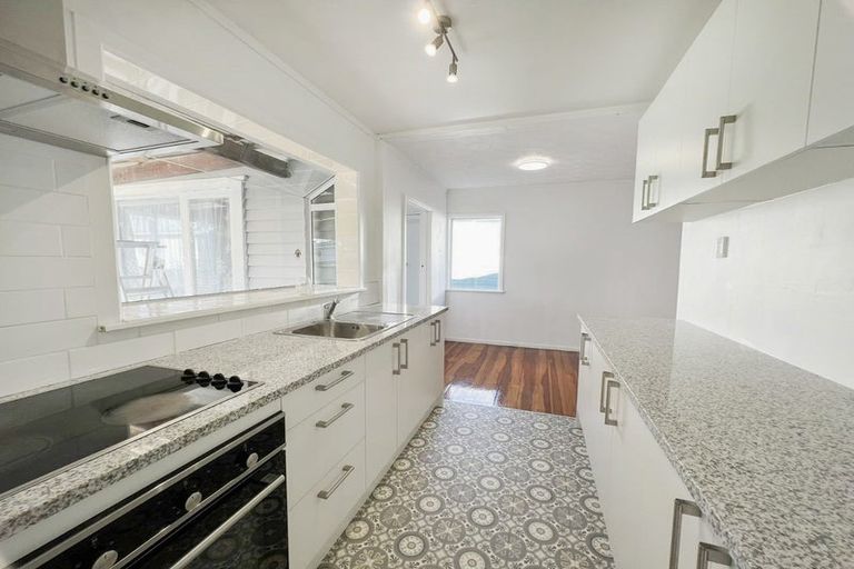 Photo of property in 5 Daytona Road, Henderson, Auckland, 0610