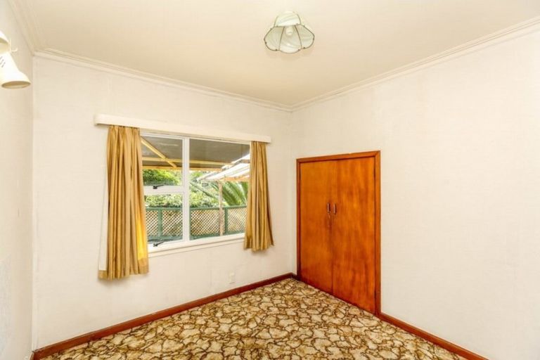 Photo of property in 30 Clawton Street, Westown, New Plymouth, 4310