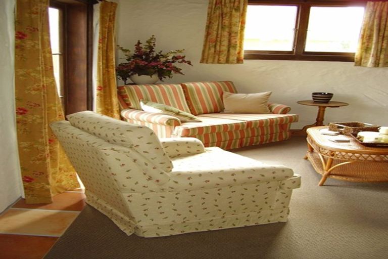 Photo of property in 27 Olliviers Road, Phillipstown, Christchurch, 8011