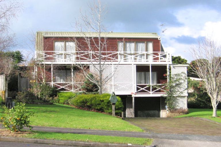 Photo of property in 6 Corokia Place, Totara Heights, Auckland, 2105