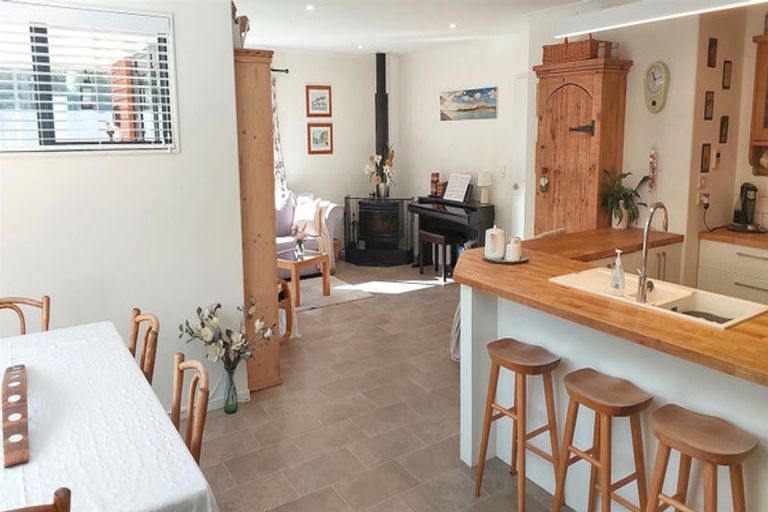 Photo of property in 1 Leith Drive, Loburn, Rangiora, 7472