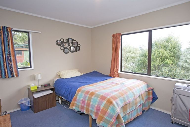 Photo of property in 1 Springdale Grove, Fitzherbert, Palmerston North, 4410