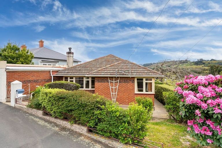 Photo of property in 31 Mataora Road, Kenmure, Dunedin, 9011