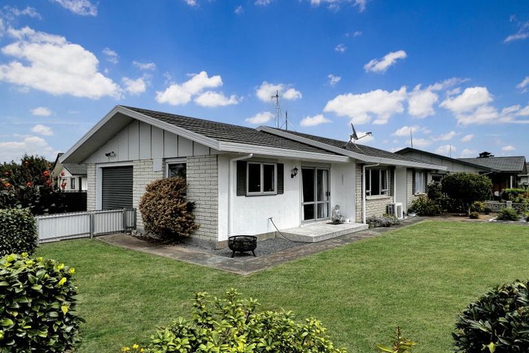 Photo of property in 16 Hamlet Street, Dannevirke, 4930