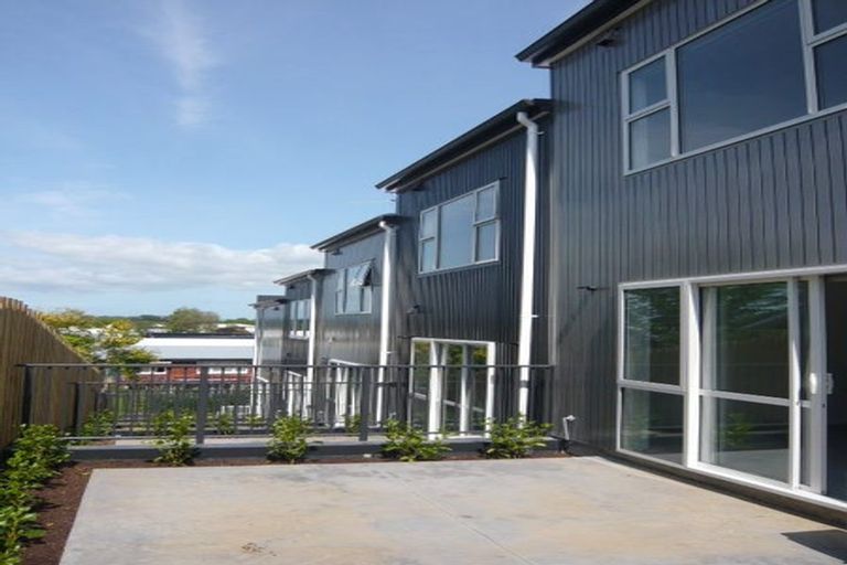 Photo of property in 3/12 Scotland Place, Hillcrest, Hamilton, 3216