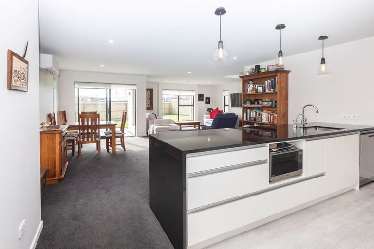 Photo of property in 7 Loch Tanna Way, Broomfield, Christchurch, 8042