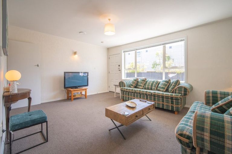Photo of property in 2/458 Barbadoes Street, Edgeware, Christchurch, 8013